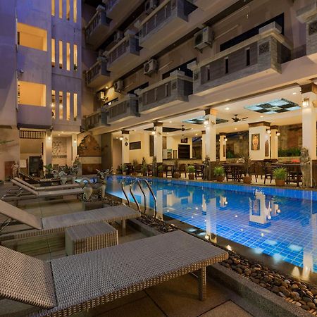 Seeka Boutique Resort Patong Exterior foto